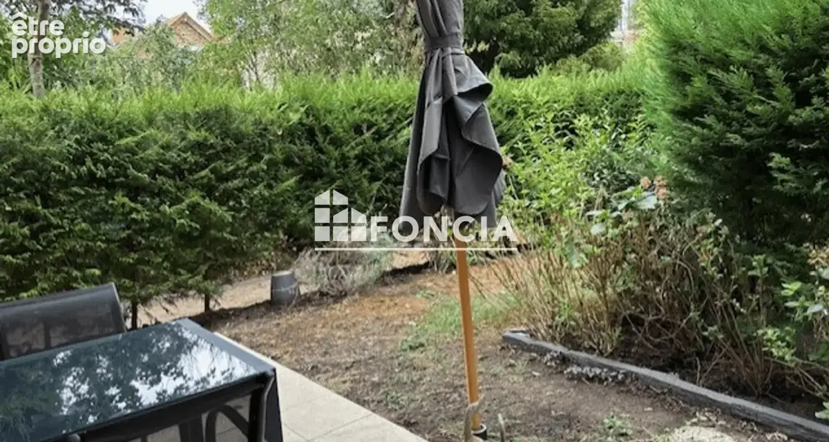 3 pieces avec terrasse et jardin privatif au calme en centre-ville - photo 9