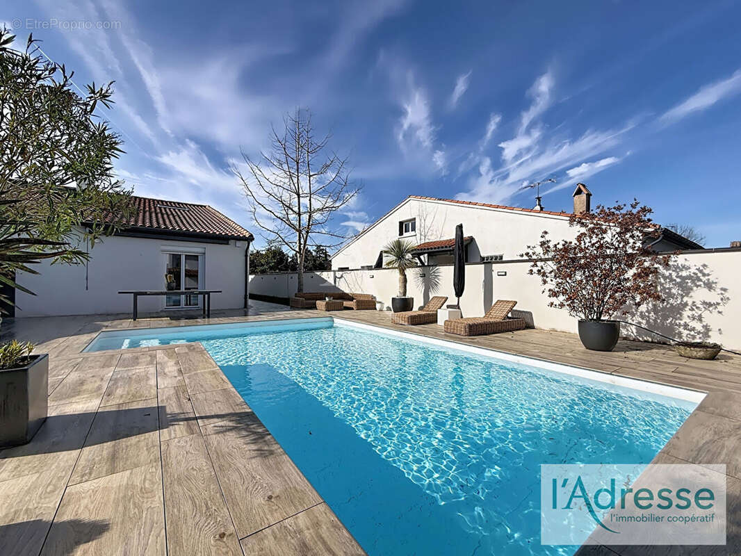 Maison à CASTELGINEST