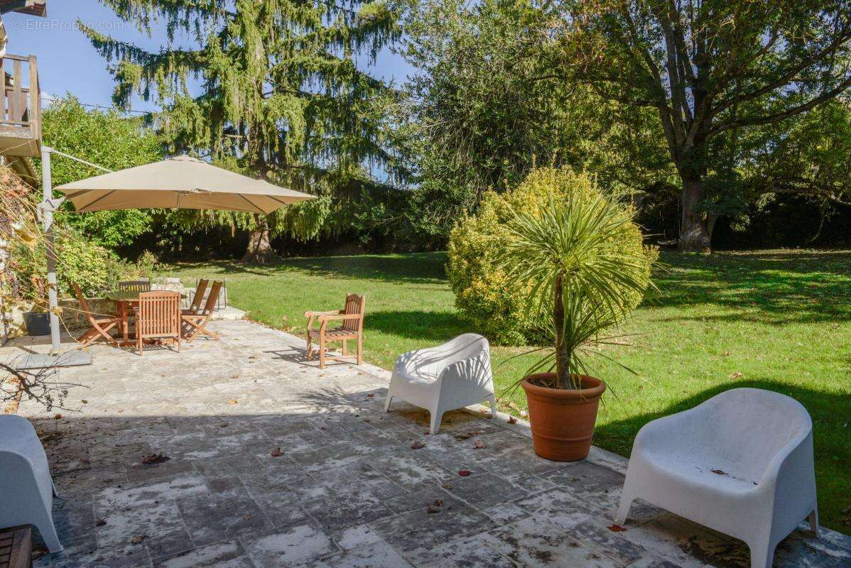 Maison à MORIGNY-CHAMPIGNY