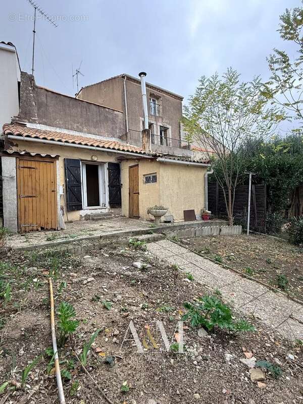 Maison à VILLEVEYRAC