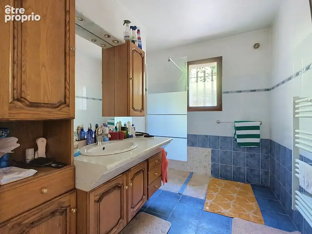 13011 Éoures - Maison 122 m² garage et piscine - photo 9