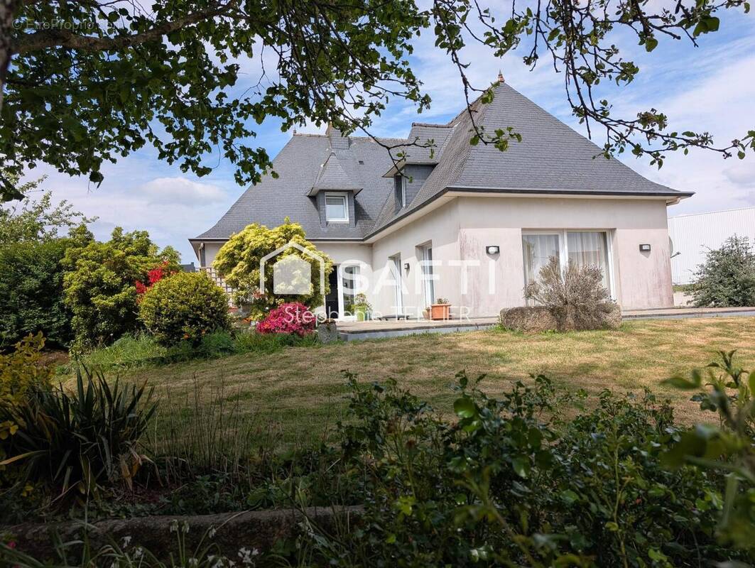 Photo 1 - Maison à CARHAIX-PLOUGUER