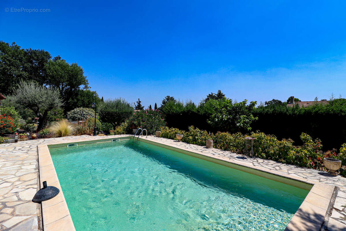 Flayosc exclusivite villa 136m2 3 chambres sur terrain 900m2 avec piscine - photo 16