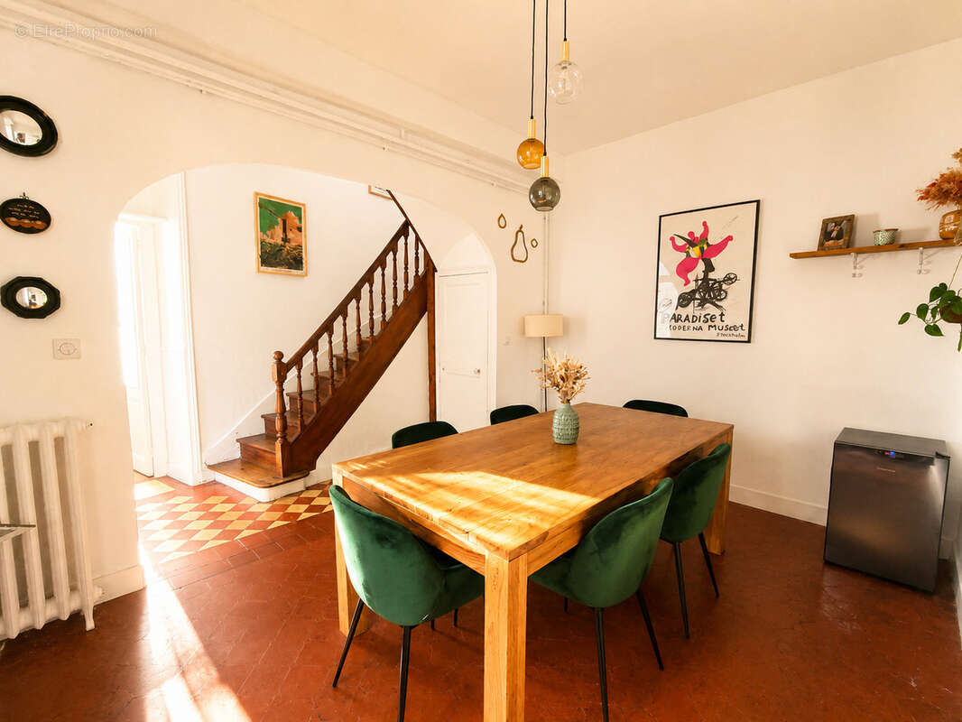 Exclusivité. Nantes Saint-Jacques. Maison de caractère de 3 chambres avec garage. 471 600 € FAI - photo 2
