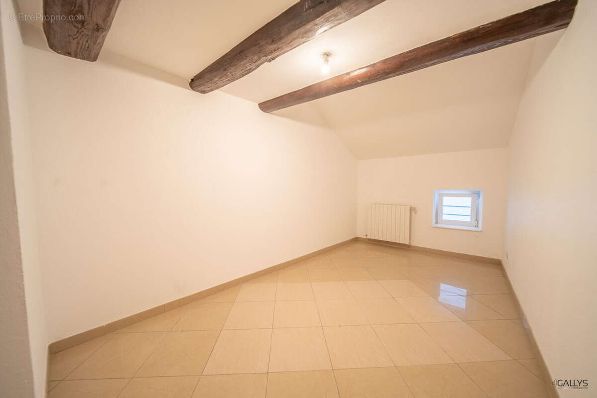 Appartement 152 m² à Entrange  - photo 8