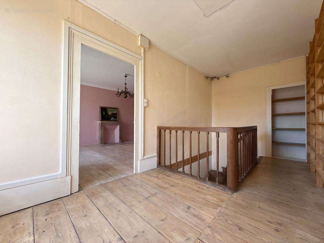 Maison à LAMARCHE-SUR-SAONE