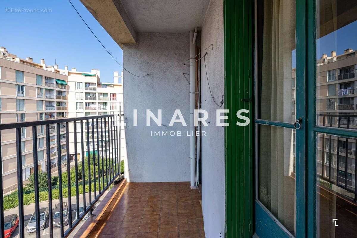 Appartement à MARSEILLE-3E