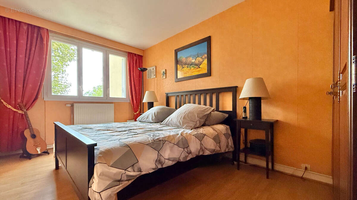 Appartement à CORBEIL-ESSONNES