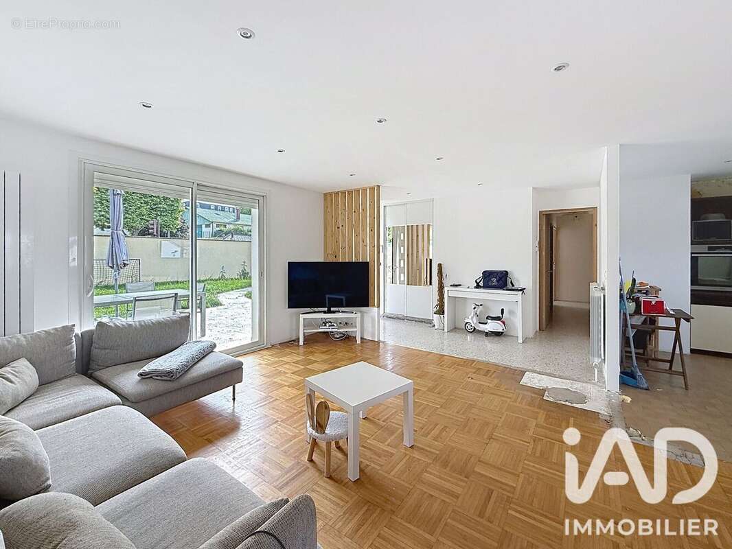 Maison 91 m² à Montlhery  - photo 2