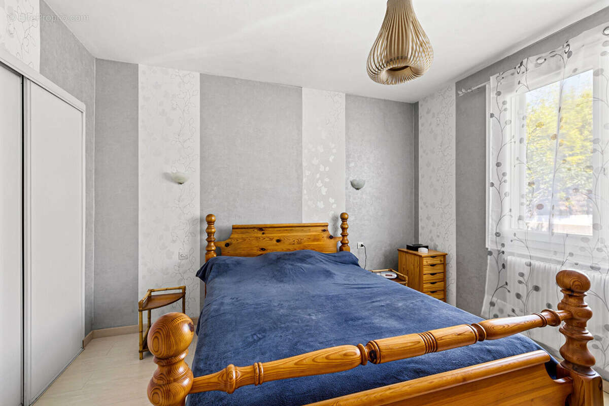 Maison à LEOGNAN