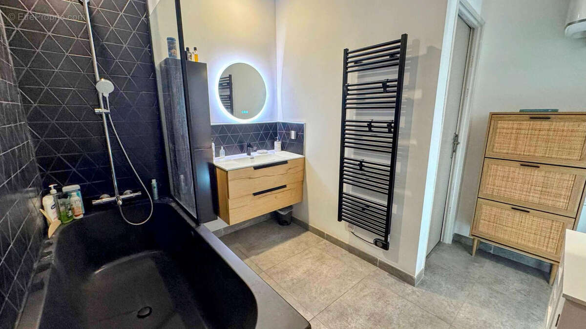Appartement à LE THOLONET