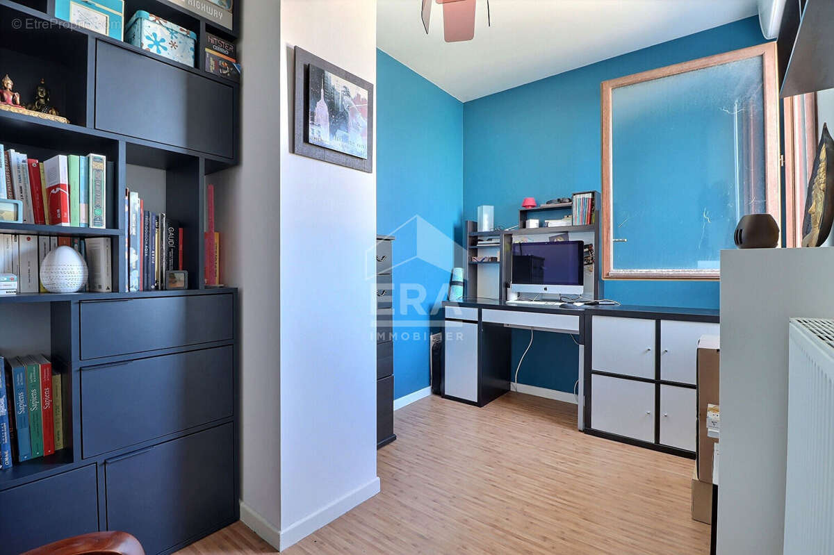 Appartement à AUBERVILLIERS
