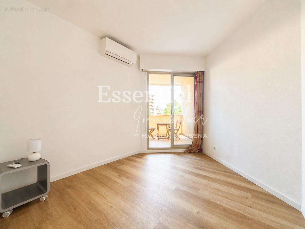 Appartement à CAGNES-SUR-MER