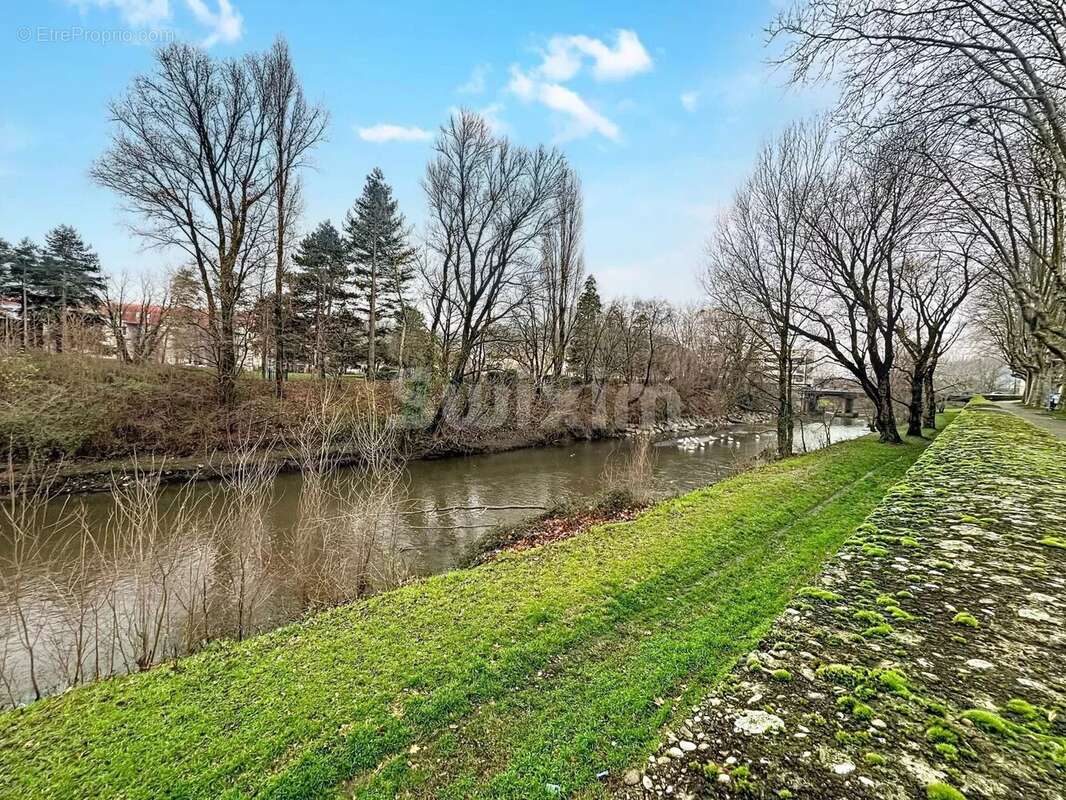Appartement à CHASSE-SUR-RHONE