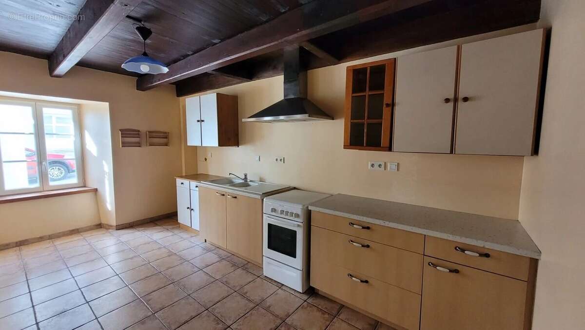 Maison à LE CHAMBON-SUR-LIGNON