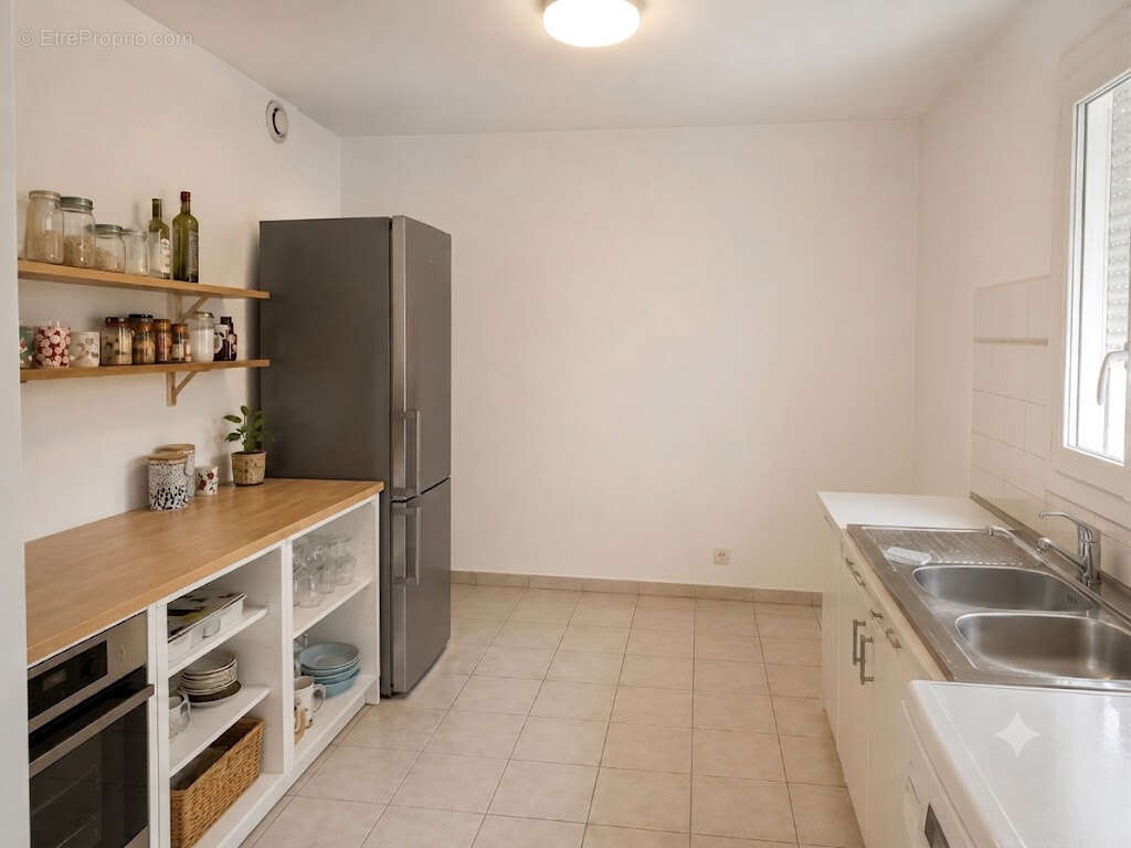 Amboise- maison de 81m2,  trois chambres, garage et jardin - photo 3