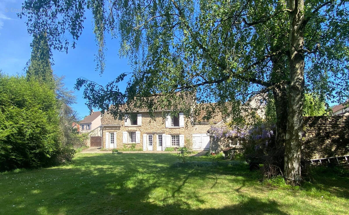 Maison à BAZAINVILLE