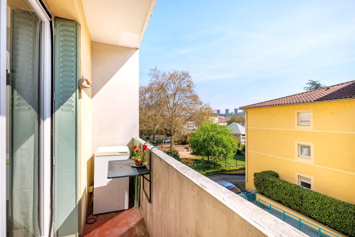 Appartement à LYON-9E