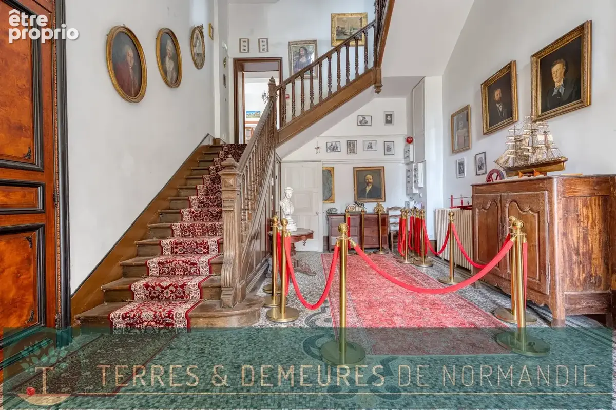 Domaine historique en normandie  château xviie & dépendances  4,5 hectares - photo 5