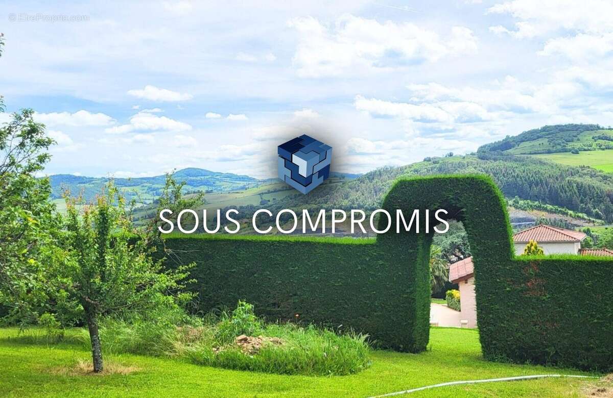 Terrain à PONTCHARRA-SUR-TURDINE