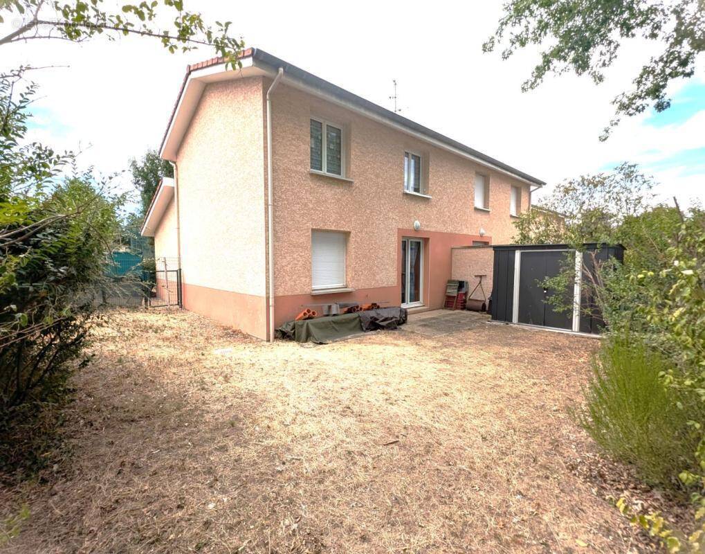 Maison 80 m² à Mably  - photo 1