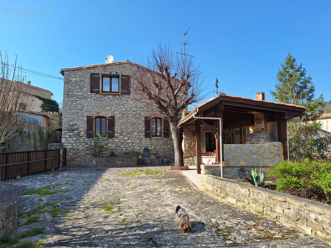 Maison à ANTUGNAC