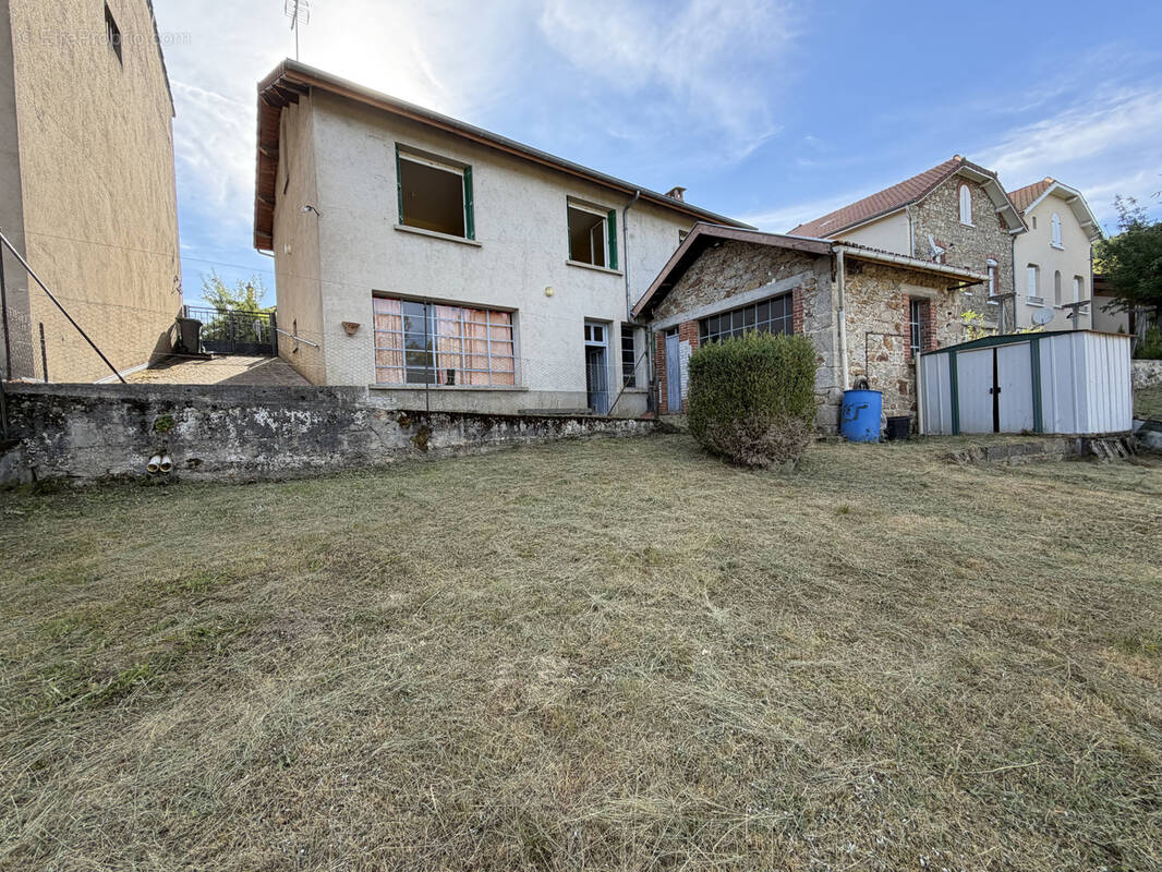 Maison à SAINT-REMY-SUR-DUROLLE