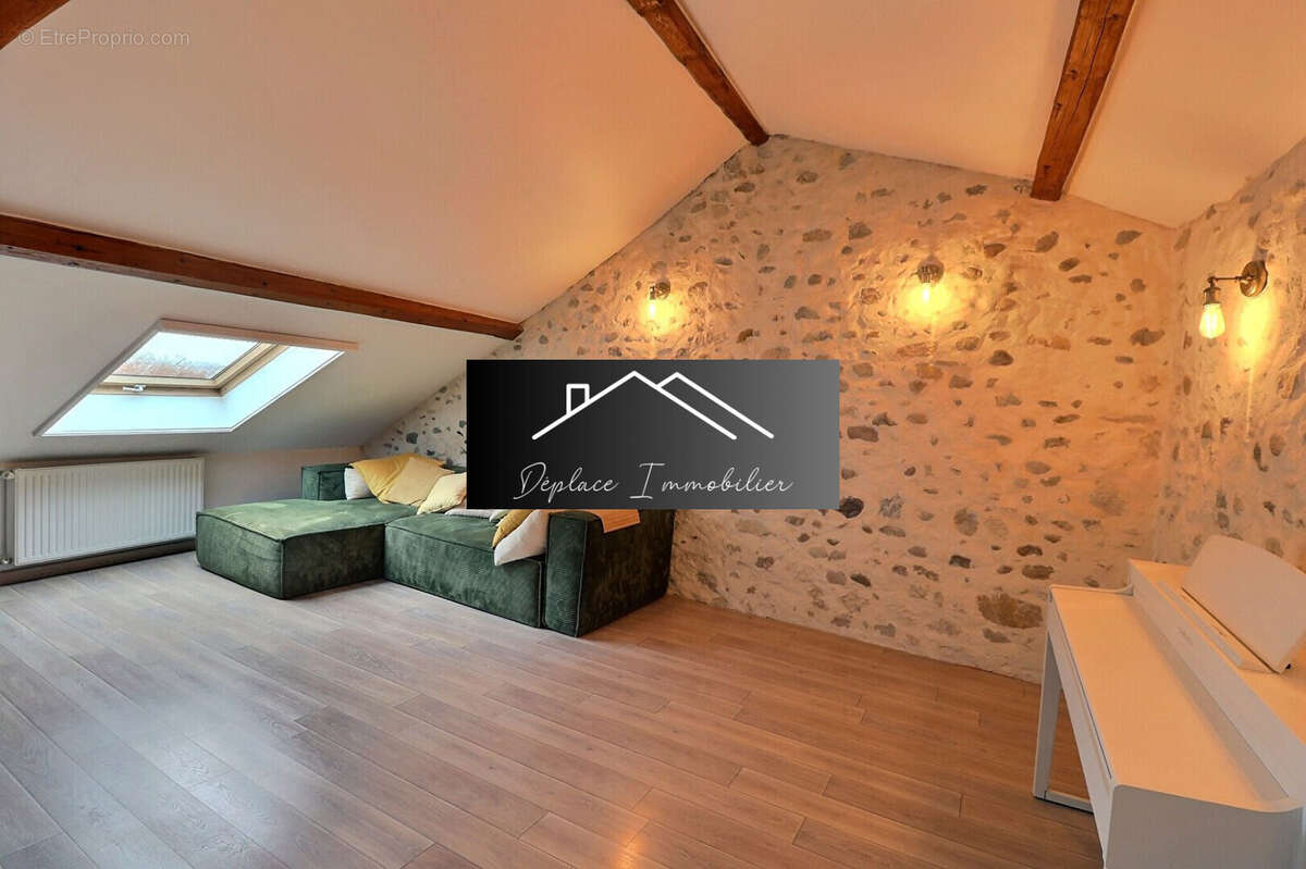 Appartement à PREVESSIN-MOENS