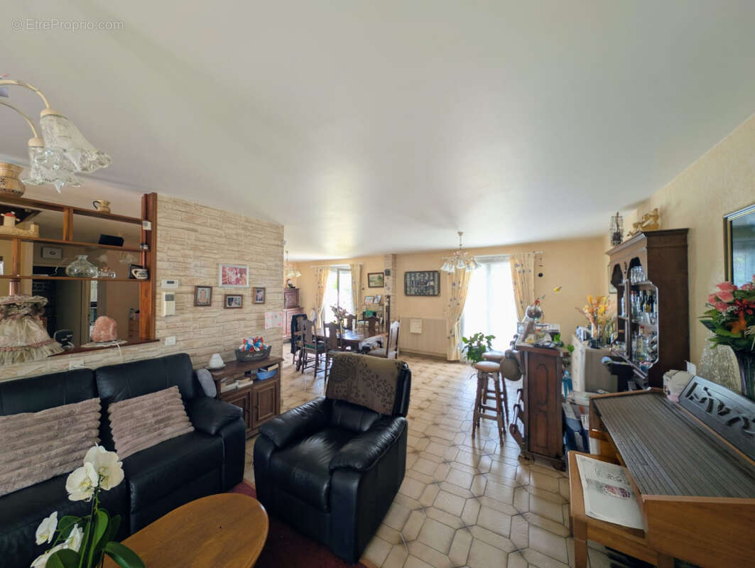 Maison à LA FERTE-ALAIS