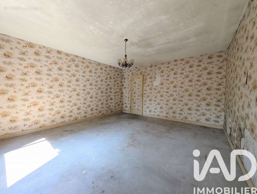 Maison 85 m² à Saint-Laurent  - photo 6
