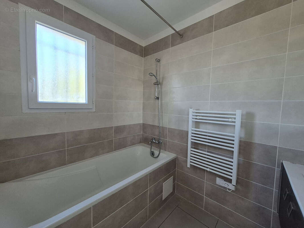 Appartement à SAUSSET-LES-PINS