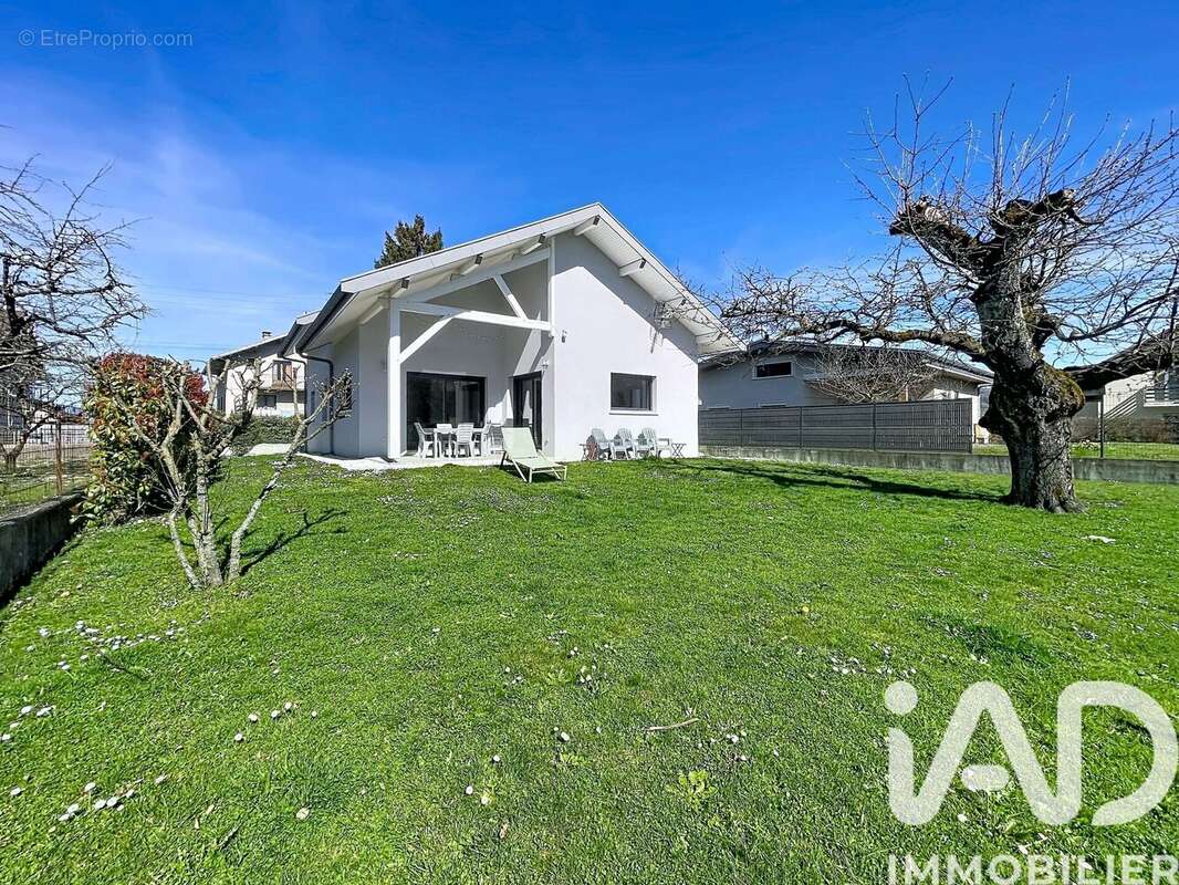 Photo 2 - Maison à RUMILLY