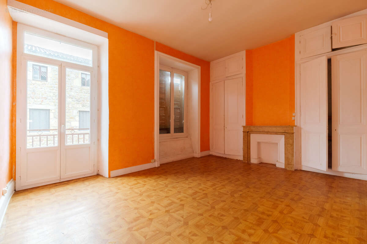 Appartement à USSON-EN-FOREZ