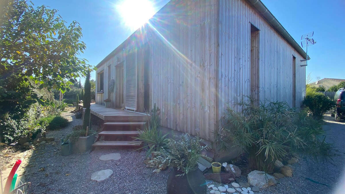 Maison à PARAZA