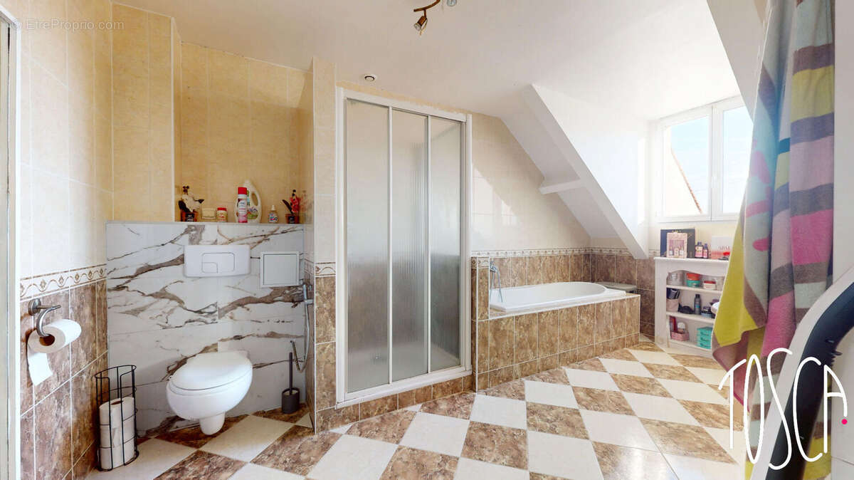 Maison à VIGNEUX-SUR-SEINE