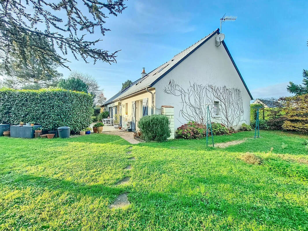 Maison à BLERE