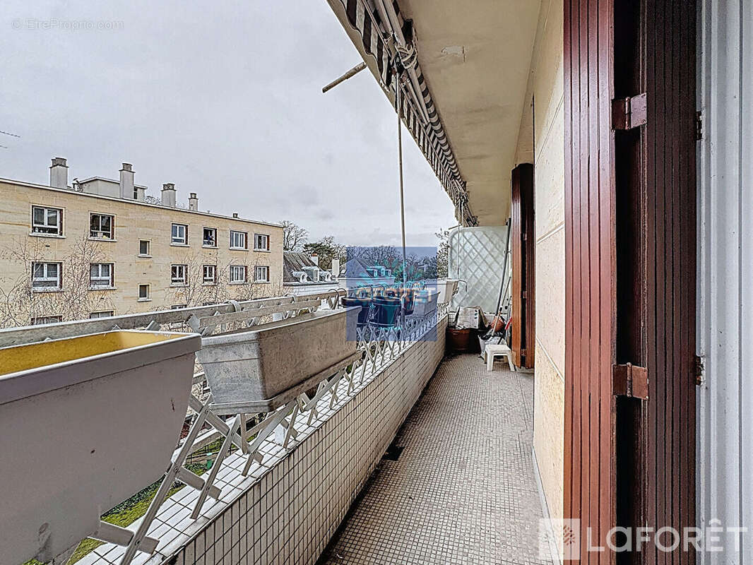 Appartement à FONTENAY-SOUS-BOIS