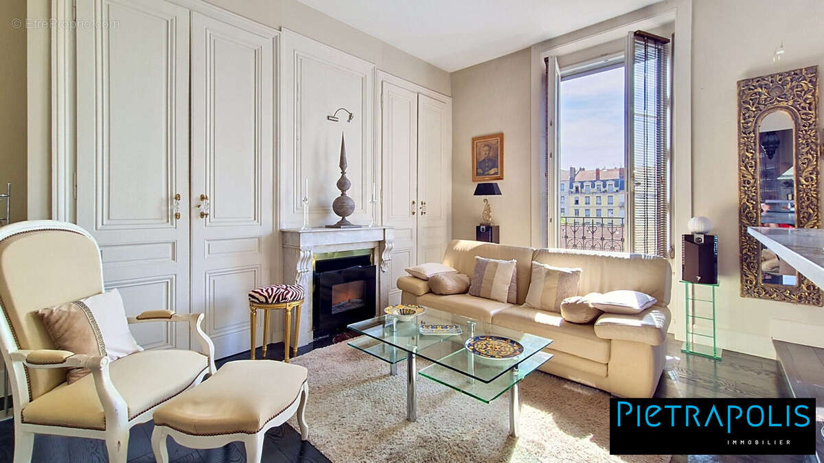 Appartement 94 m² à Lyon-7e  - photo 2