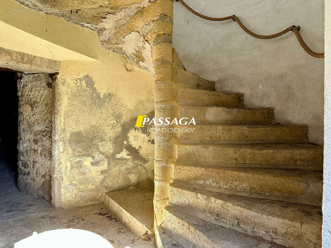 Maison à SEVERAC-LE-CHATEAU