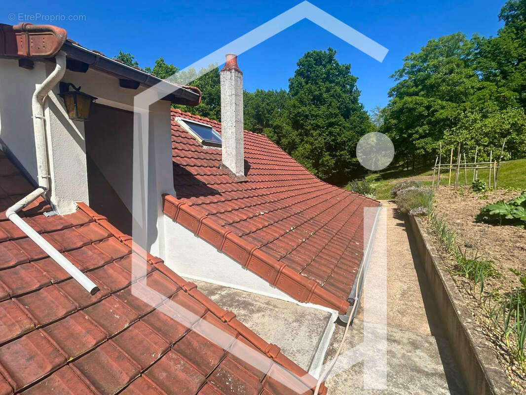 Maison à MORNAY-SUR-ALLIER