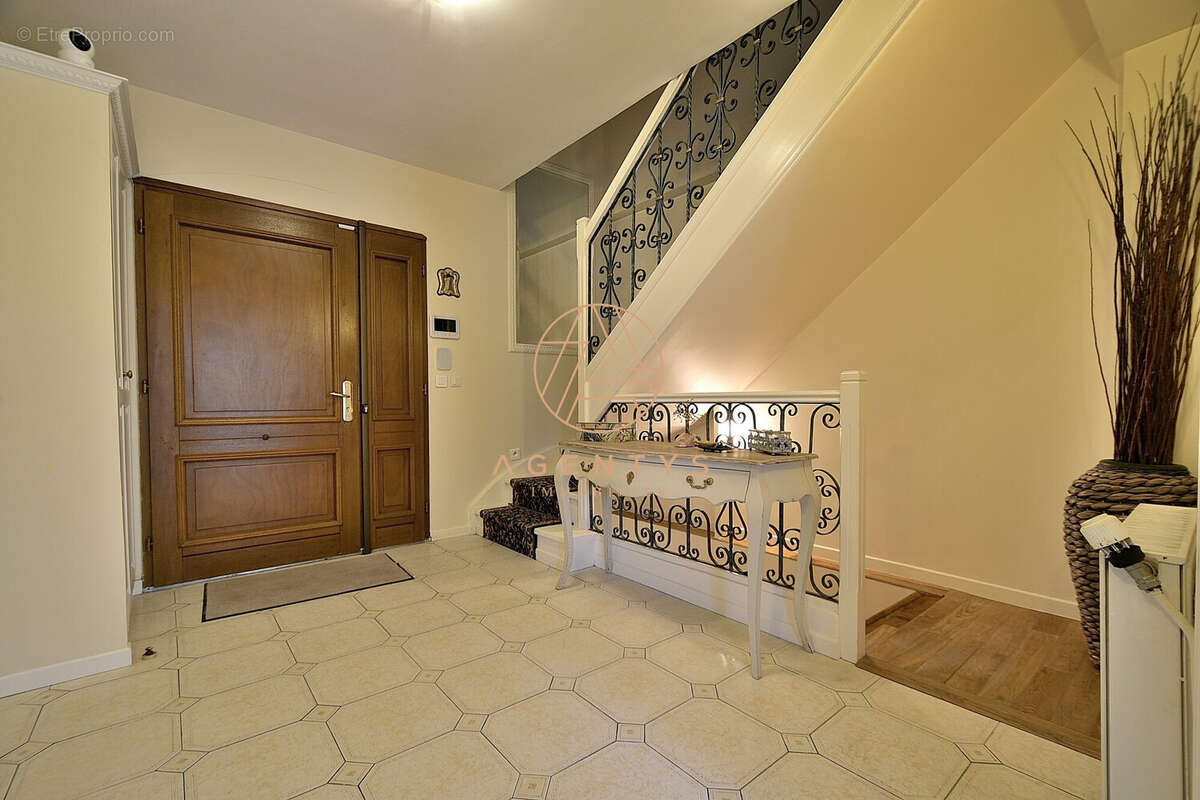 Maison à CHAMPIGNY-SUR-MARNE