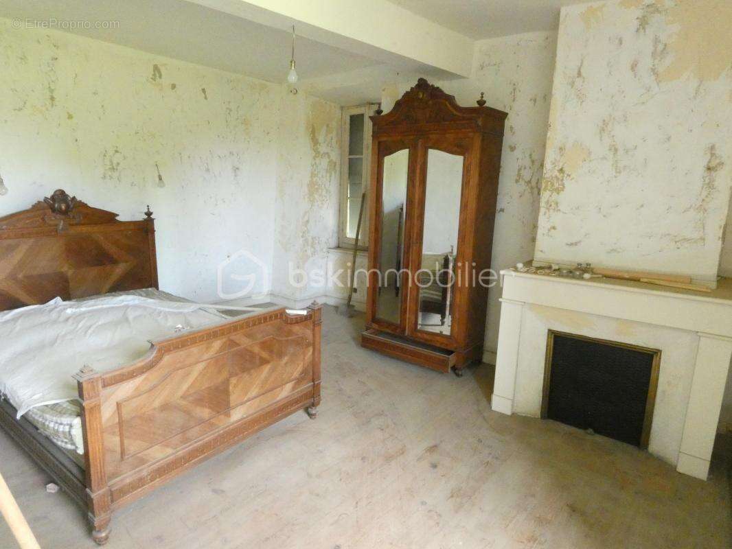 Maison mitoyenne de 75 m2 à rénover - photo 4