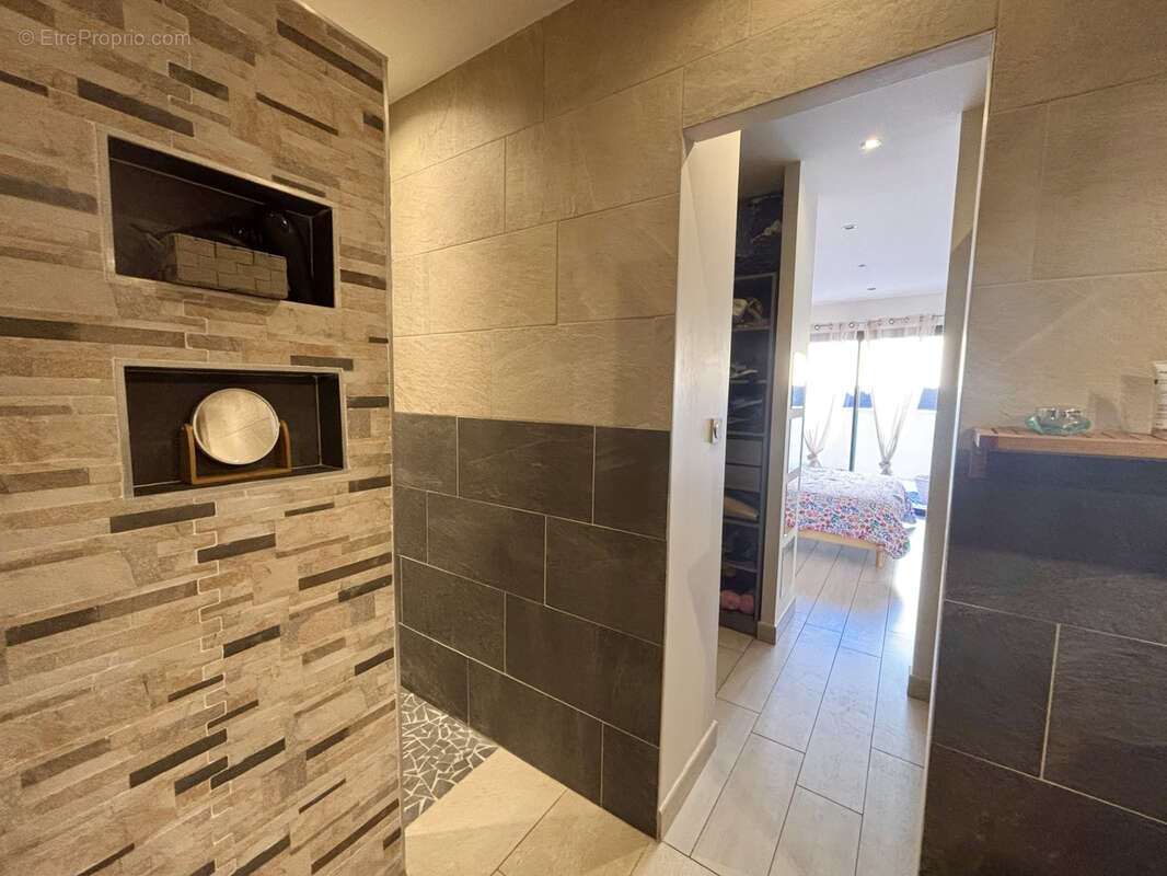 Maison à SAINT-JEAN-LASSEILLE