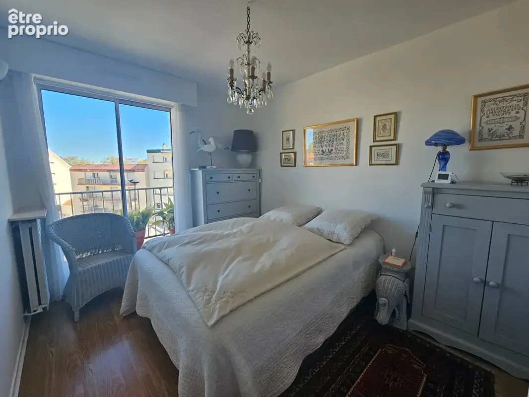 Appartement lumineux T3 60 m² traversant entièrement rénové en étage élevé - photo 8