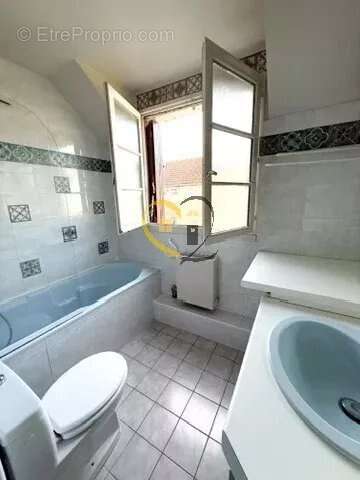 Maison à FONTENAY-LE-FLEURY