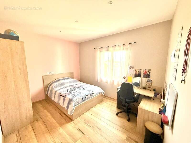 Maison à PERDREAUVILLE