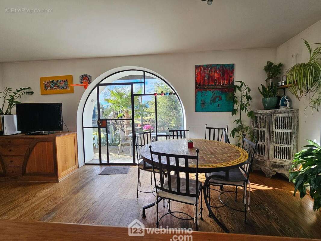 Appartement à MIREPEIX