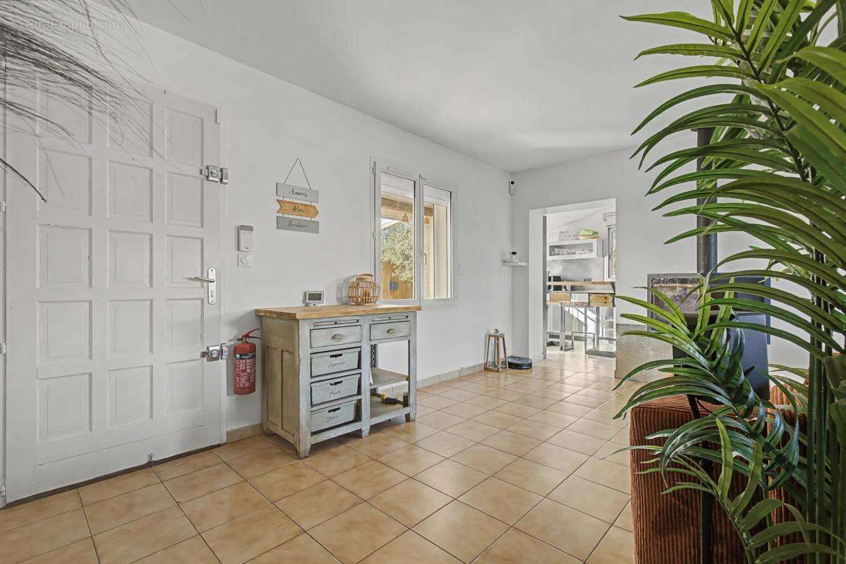 Maison à SAINT-GILLES