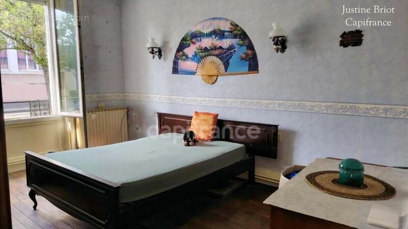 Maison à VARENNES-VAUZELLES