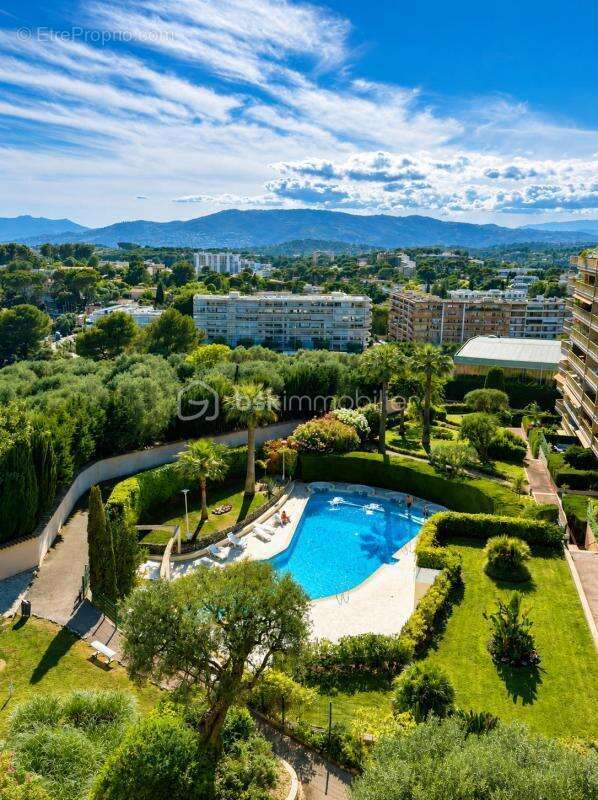 Appartement à LE CANNET